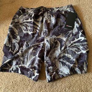 Men’s XL Lululemon 9” Pace Breaker *Lined shorts